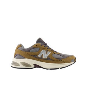 2010 Unisex Shoes - Brown