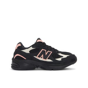 2010 Unisex Sneakers - Black