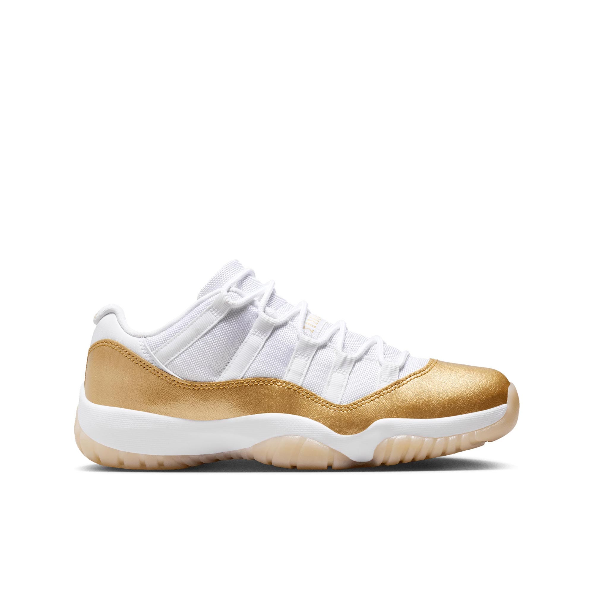 air jordan 11 retro low women's basketball shoes - white/metallic gold-team gold